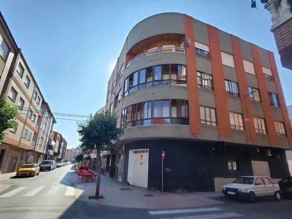 reformas piso la bañeeza